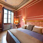 Boutique Torre De' Conti Bed and breakfast 4*
