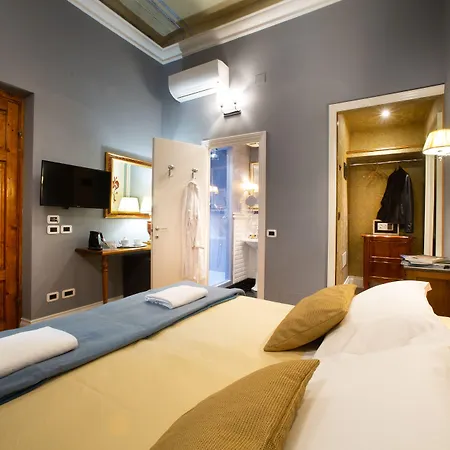 Boutique Torre De' Conti Nocleg ze śniadaniem 4*