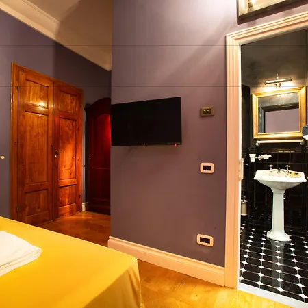 Nocleg ze śniadaniem Boutique Torre De' Conti 4*
