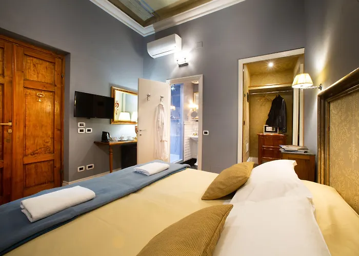 Boutique Torre De' Conti Bed & Breakfast 4*