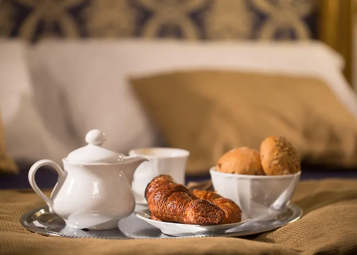 Boutique Torre De' Conti Bed & Breakfast Florence