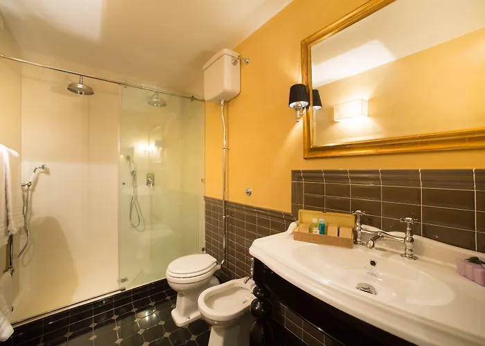 Boutique Torre De' Conti B&B